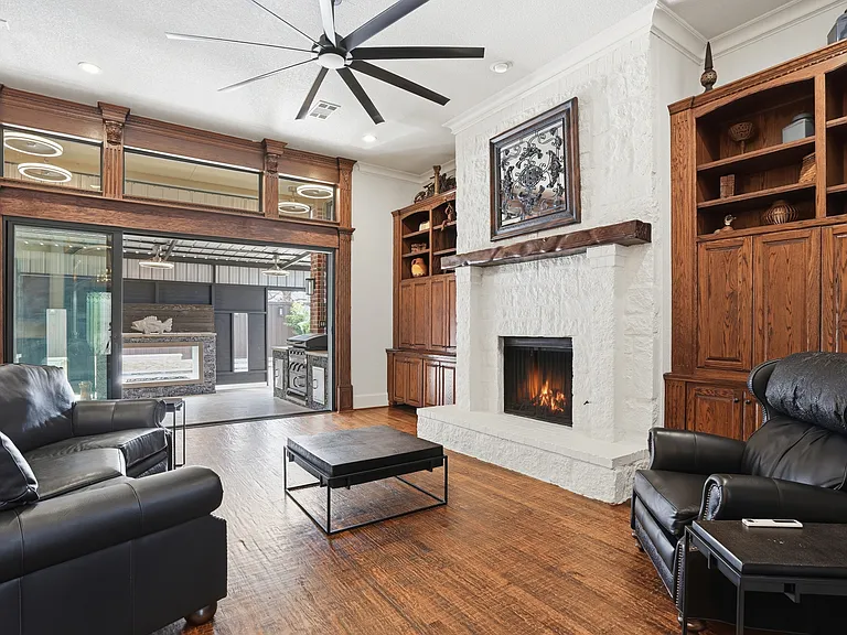 3417 Madison Ct — Photo 22