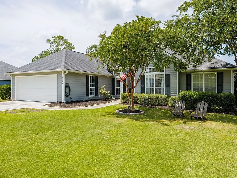 4614 Briarberry Dr — Photo 2