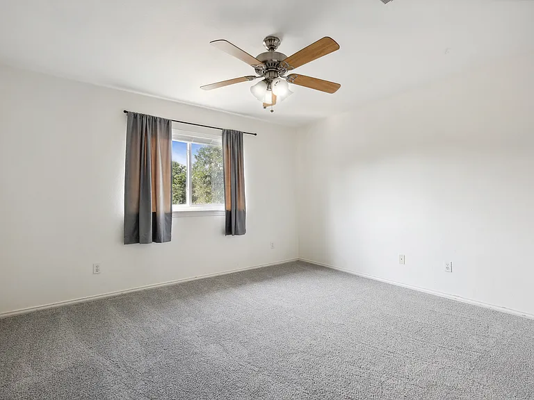 6043 Fieldstone Dr — Photo 29