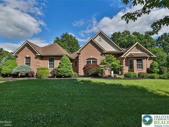2nd image of 235 Hopewell Dr