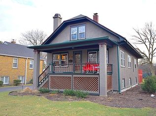 368 Nuttall Rd, Riverside, IL 60546