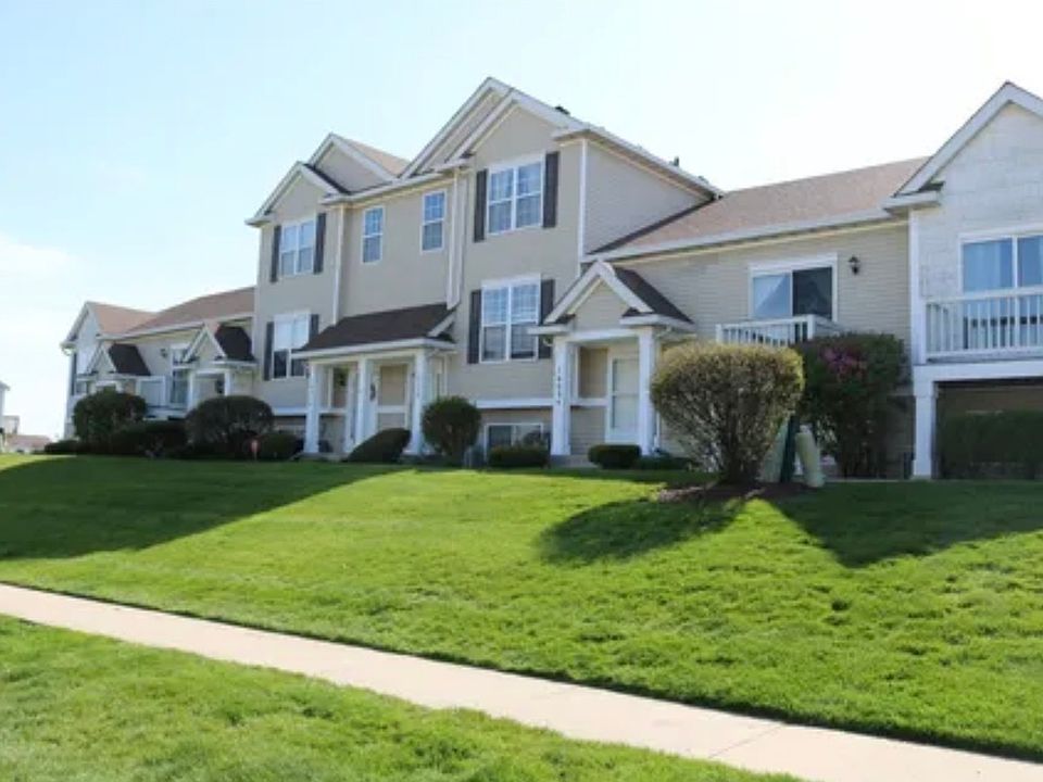 1st image of 1605 Fieldstone Dr N
