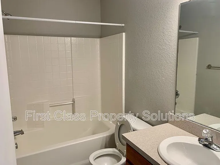4317 SE 87th St — Photo 4