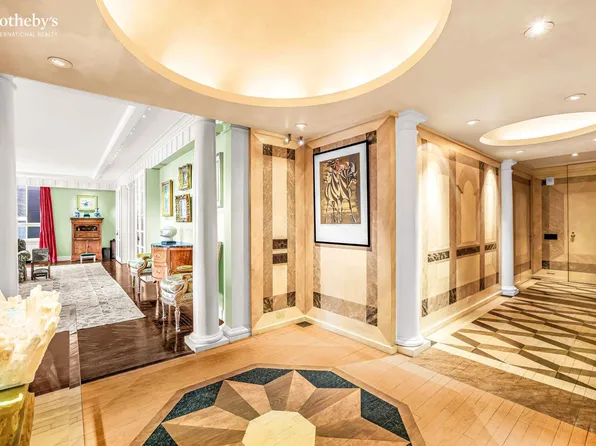 15 West 53rd Street image 2 of 14