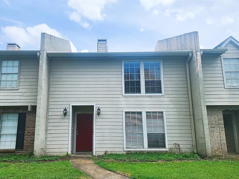 3418 Avenue P — Photo 2