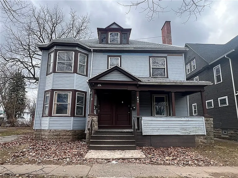 445 Flint St — Photo 1