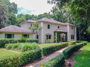 120 S Wiggins Rd, Plant City, FL 33566