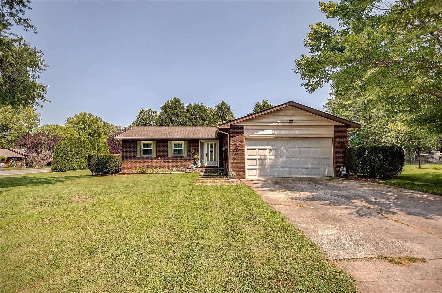 515 Oakwood Dr photo 1
