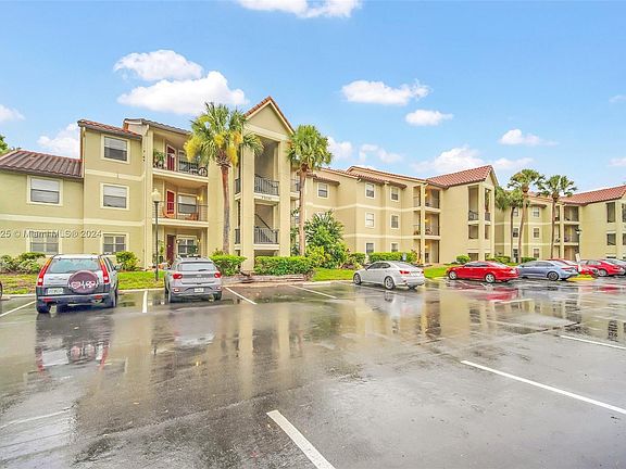 2nd image of 3008 Parkway Blvd APT 308