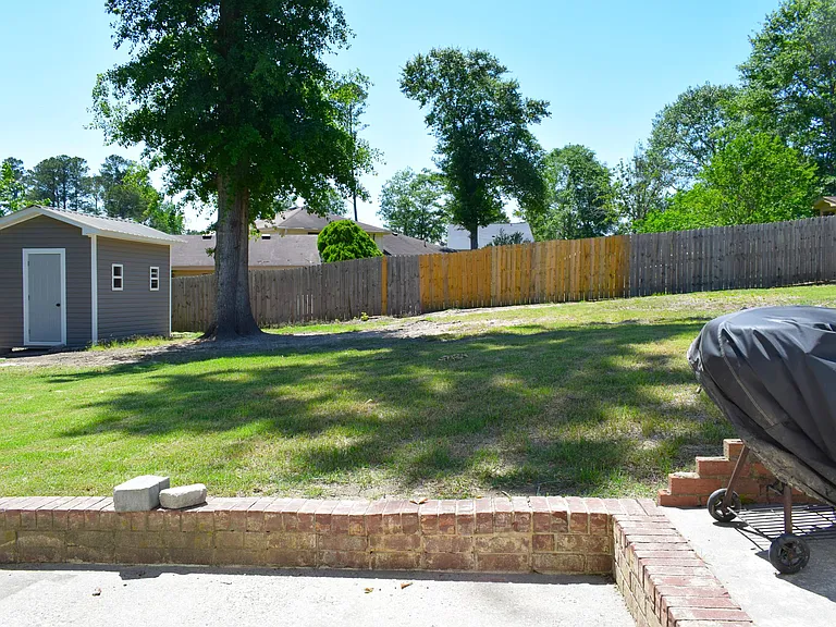 321 Oak Lake Dr — Photo 26