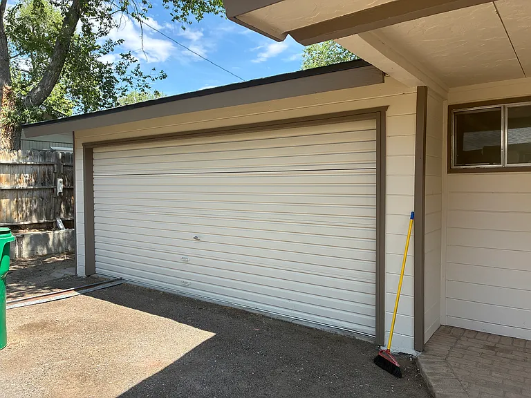 222 E Park St — Photo 9