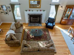 245 Rockwood Dr, Southington, CT 06489