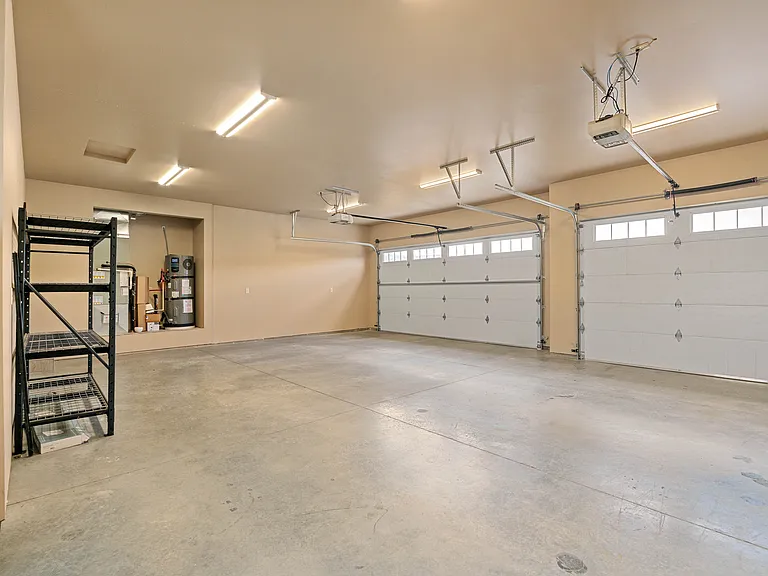 755 S Perry Ave — Photo 21
