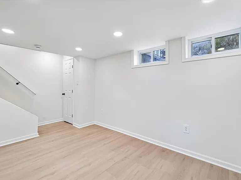 1612 Hardwick Rd — Photo 24