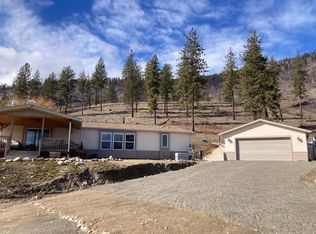 9 Ballard Ave, Kettle Falls, WA 99141