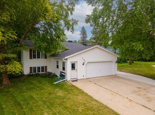 101 9th Ave NE, Dodge Center, MN 55927