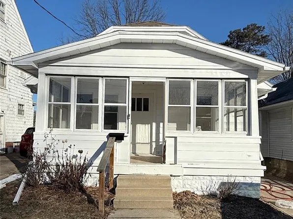 1744 Barrows St, Toledo, OH 43613