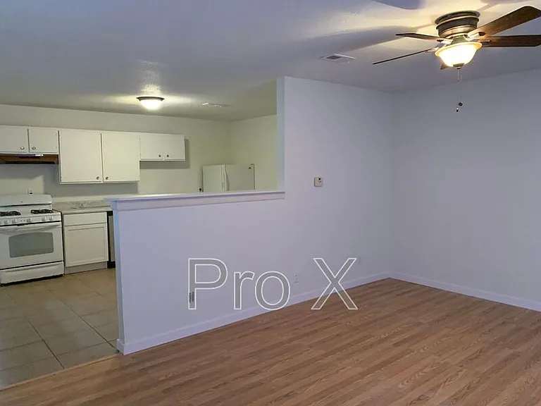 1111 S Jefferson St — Photo 3