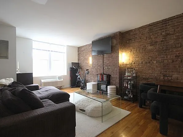124 Garden St APT 1, Hoboken, NJ 07030