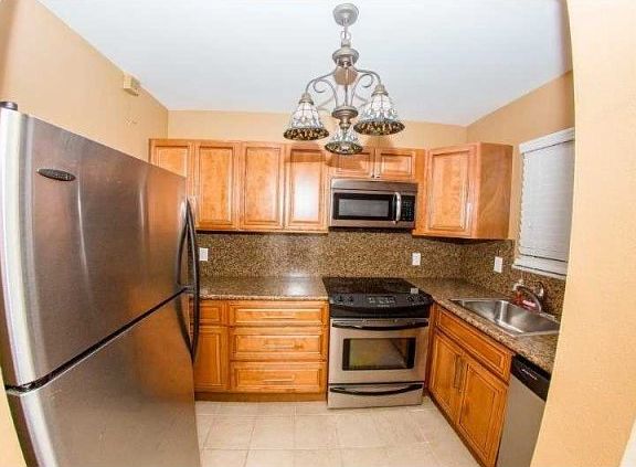 3rd image of 2050 NE 39th St #312N