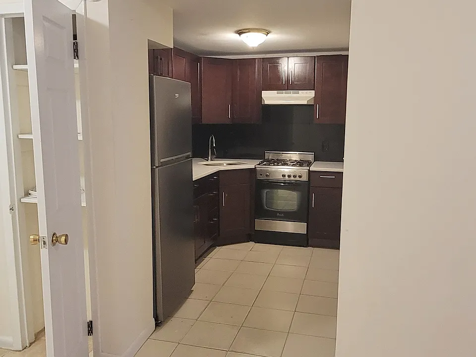 35-28 33rd St #1B