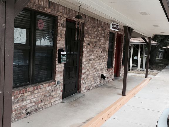 4th image of 3400 N Travis Ave #6598