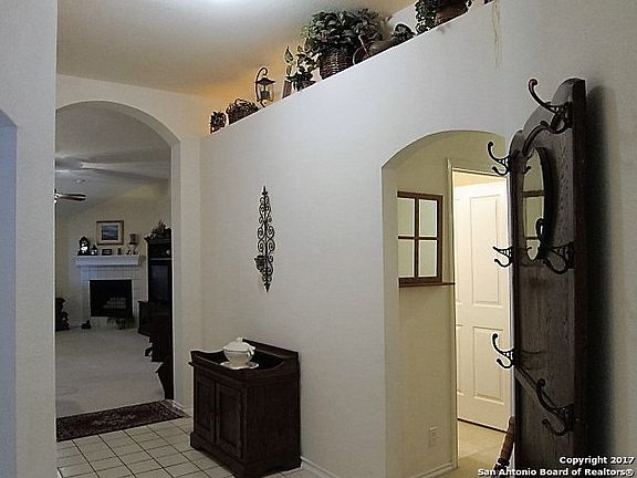 5th image of 11418 Fair Hollow Dr