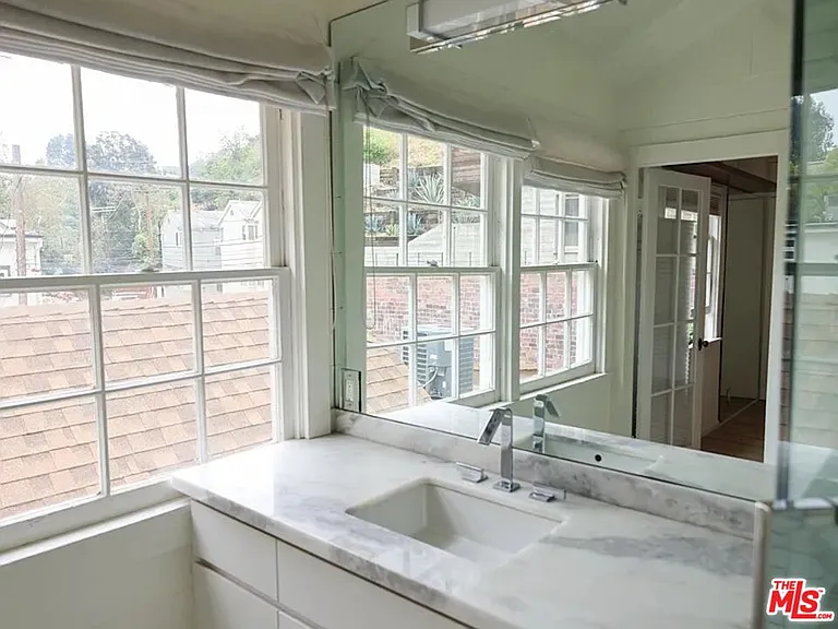 1322 N Beverly Glen Blvd — Photo 13