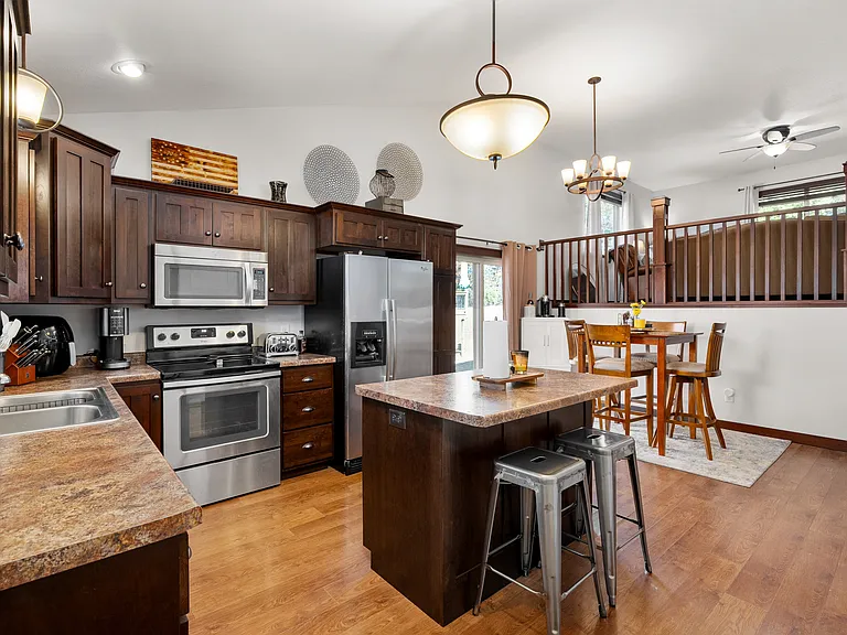 797 Club View Ln — Photo 4