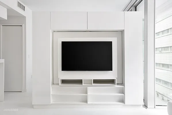 Sold by Corcoran | media 8