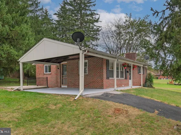 503 N High St, Martinsburg, WV 25404