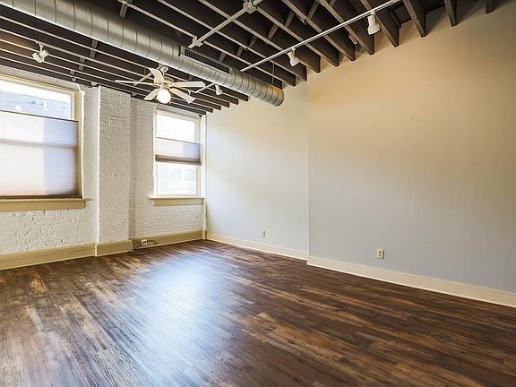 5th image of 215 Ice Ave
