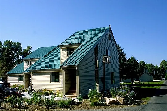 Building Photo - 2000 Corner Creek Ln