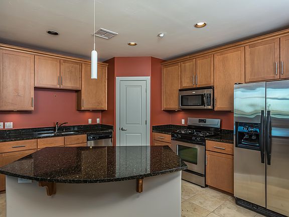 3rd image of 945 E Playa Del Norte Dr
