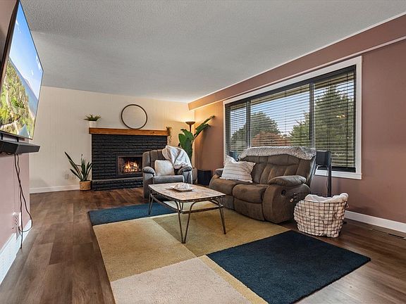 2nd image of 9890 Gracemar Dr