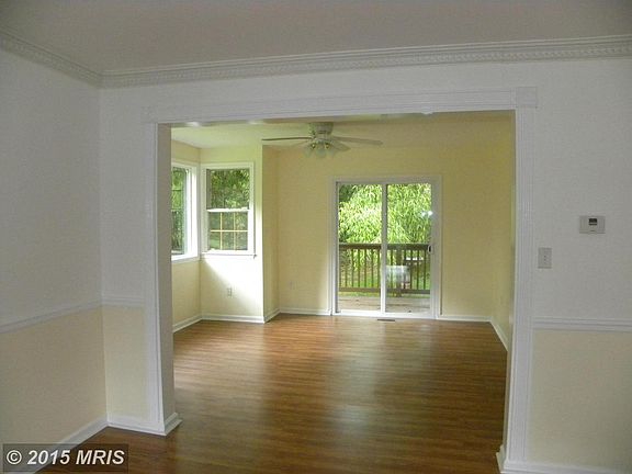 5th image of 96 Hampstead Ct