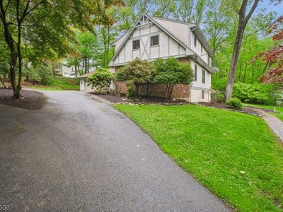8 Tower Ln, Morristown, NJ, 07960