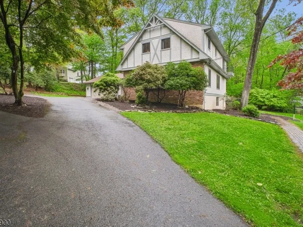 8 Tower Ln, Morris Twp., NJ 07960