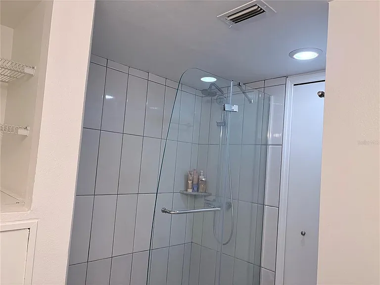 2806 Plaza Terrace Dr #2806 — Photo 16