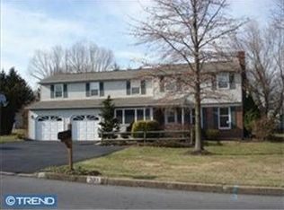 300 Spring Ln, Perkasie, PA 18944