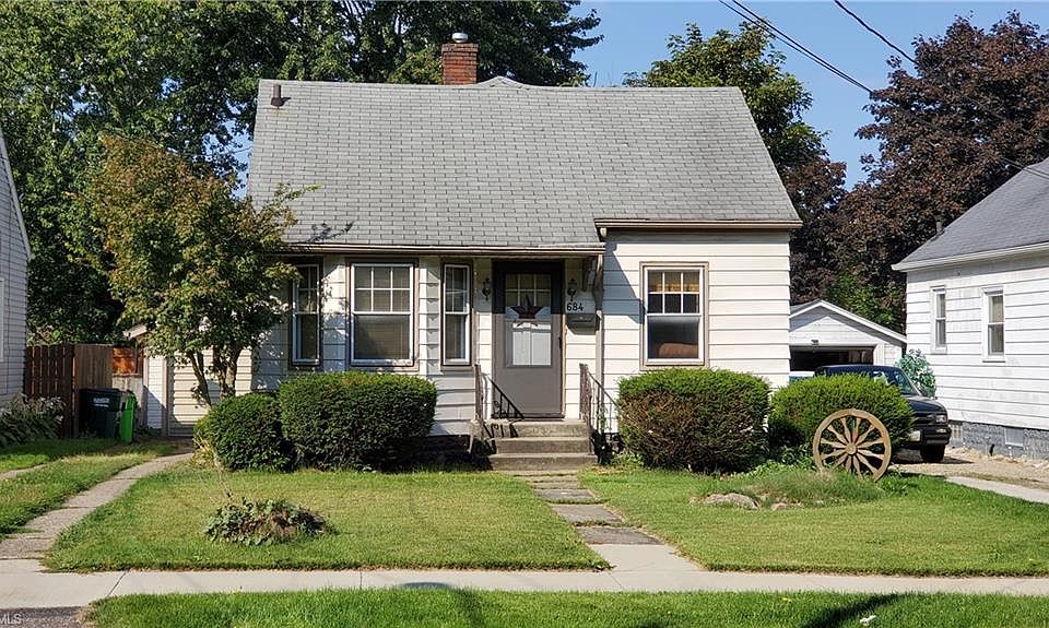 1st image of 684 Charles Ave