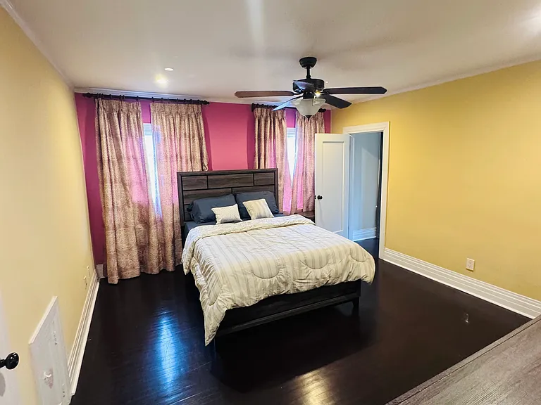 2754 Kenwood Ave #5 — Photo 19