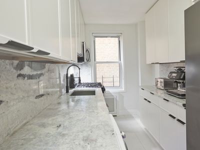 330 Haven Ave APT 4B, Manhattan, NY, 10033