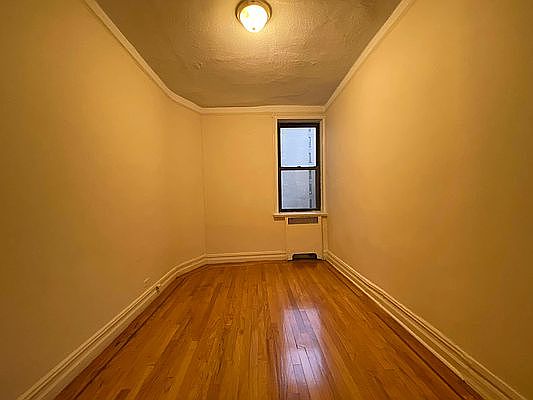 5th image of 119 Payson Ave APT 1E