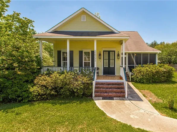 32995 Peters St, Abita Springs, LA 70420
