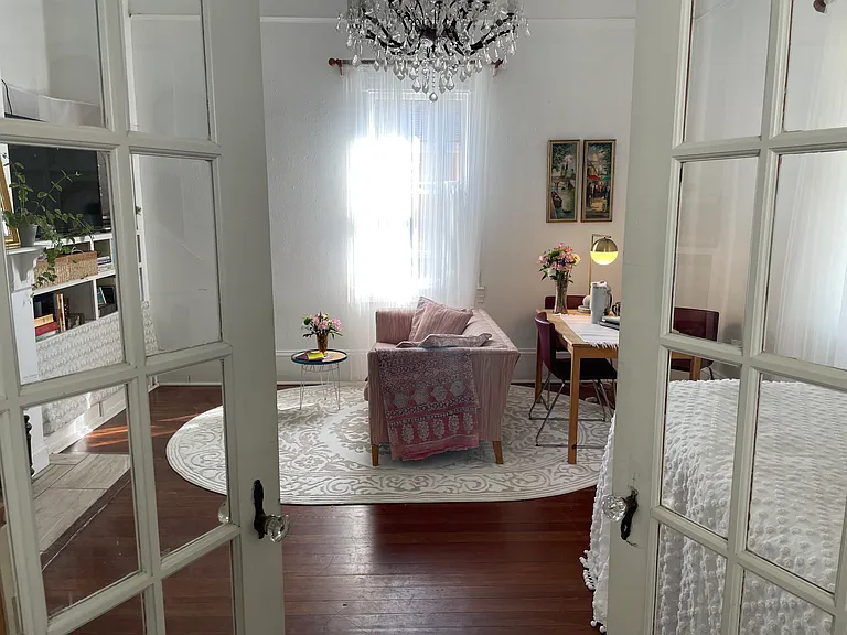 736 Peeples St SW — Photo 4