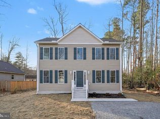 184 Albrough Blvd, Colonial Beach, VA 22443