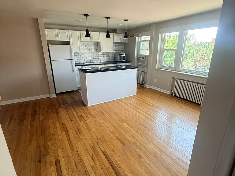 505 N Logan St #11 — Photo 3