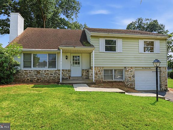 2nd image of 403 Merion Dr