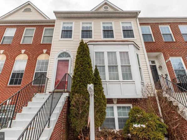 7740 Desiree St, Alexandria, VA 22315